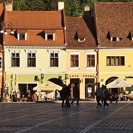 4 Rooms Piata Sfatului Brașov Exterior foto