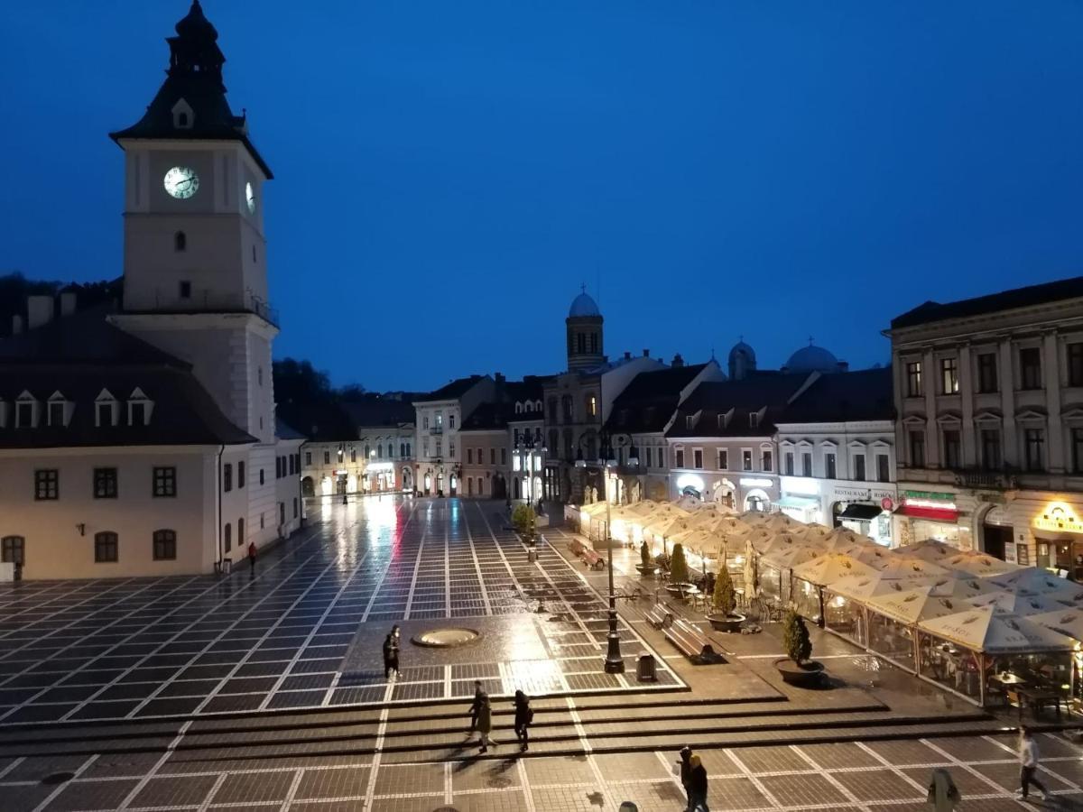 4 Rooms Piata Sfatului Brașov Exterior foto
